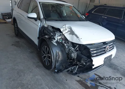 2019 Volkswagen Tiguan 2.0T Se/2.0T Sel/2.0T Sel R-Line/2.0T Sel R-Line Black из США, поврежденный, VIN 3VV2B7AX4KM194301